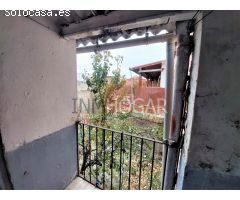 VIVIENDA EN LA PLAZA DE LA VILLA IDEAL PARA INVERSORES (05200)