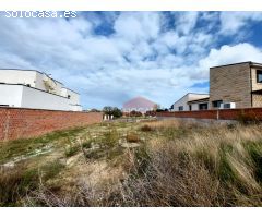 INMHOGAR ÁVILA VENDE PARCELA DE 535m2