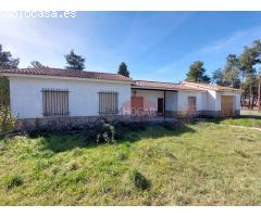 INMHOGAR VENDE ESTE CHALET EN SANCHIDRIÁN 05290