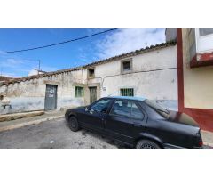 CASA EN VENTA EN TORNADIZOS DE ÁVILA 05196