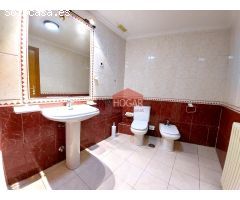 VIVIENDA EN PLENA PLAZA DEL MERCADO CHICO 05001