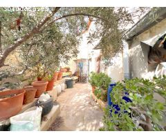 ???? CASA AMPLIA EN VENTA – CON GRAN COCHERA Y VIVIENDA TIPO CUEVA