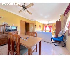 GRAN CASA EN CUEVAS DEL ALMANZORA – AMPLITUD, LUZ Y ESPACIOS EXTERIORES