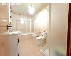 GRAN CASA EN CUEVAS DEL ALMANZORA – AMPLITUD, LUZ Y ESPACIOS EXTERIORES