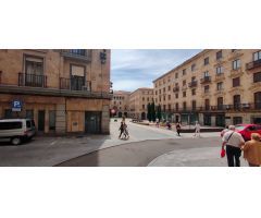ALQUILER LOCAL ESQUINA PLAZA CONSTITUCIÓN CON CALLE BERMEJEROS
