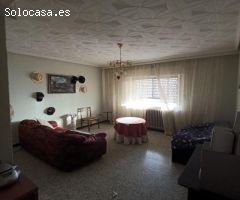 OPORTUNIDAD, AMPLIO PISO DE 4 DORMITORIOS