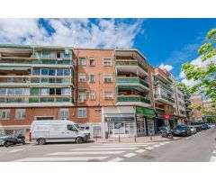 Luminoso piso de 2 dormitorios (antes 3) en última planta – Vista Alegre, Carabanchel