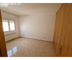 CHALET ADOSADO EN VENTA EN CASARRUBUELOS