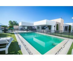 VILLA DE ENSUEÑO EN RESIDENCIAL LOMA BADA