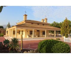 Chalet en Venta en Crevillente, Alicante