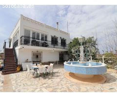 Chalet en Venta en La Marina, Alicante