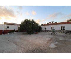 Casa de campo en Venta en Crevillente, Alicante