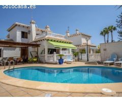 Villa de Lujo en Venta en Orihuela Costa, Alicante
