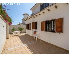 Villa de Lujo en Venta en Orihuela Costa, Alicante