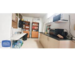 ¡IDEAL INVERSORES! ZONA ESTE, SOLAR DE 230M² EDIFICABLE, PATIO 30M²