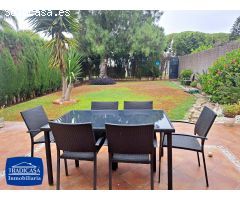 PARQUE JACARANDA, ZONA NORTE DE JEREZ, UNIFAMILIAR EN PARCELA DE 330M²,