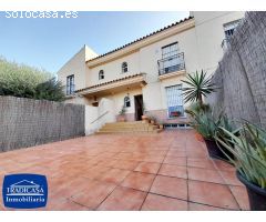 VENTA DE EXCLUSIVA VIVIENDA UNIFAMILIAR ZONA CAMPO DE GOLF
