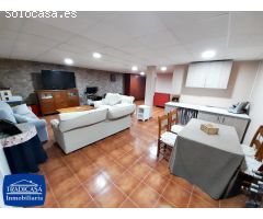 VENTA DE EXCLUSIVA VIVIENDA UNIFAMILIAR ZONA CAMPO DE GOLF