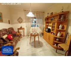 PARQUE ALTO, UNIFAMILIAR 131m², 2 PATIOS, 4 DORMITORIOS, BUHARDILLA, TERRAZA, PLAZA DE GARAJE.