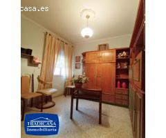 PARQUE ALTO, UNIFAMILIAR 131m², 2 PATIOS, 4 DORMITORIOS, BUHARDILLA, TERRAZA, PLAZA DE GARAJE.