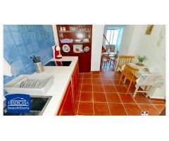 ARCOS DE LA FRONTERA, CASA AMUEBLADA CON LICENCIA DE APARTAMENTO TURÍSTICO