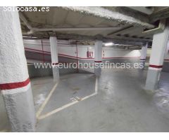 ¡Oportunidad de compra! Plaza de aparcamiento en venta en la Calle Portbou, Sants!