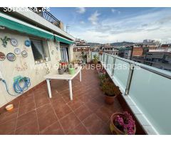 ¡Fenomenal y exclusivo ático con 2 terrazas en la Plaça Española!  Te presentamos una vivienda ideal