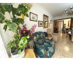 Se vende segundo piso para reformar en el Casco Antiguo de Cartagena.
