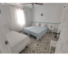 Coqueto chalet en primera línea de playa.