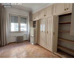 Grupo la Noria VENDE amplio piso para reformar. Zona CENTRO-ALTOZANO.