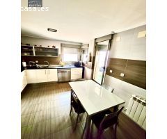 Grupo la Noria VENDE adosado, 4 Dormitorios, 3 Baños. Zona Barrio Medicina