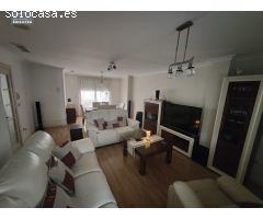 Grupo la Noria VENDE adosado, 4 Dormitorios, 3 Baños. Zona Barrio Medicina