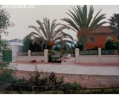 Chalet junto a la Urb. Montes del Palancia