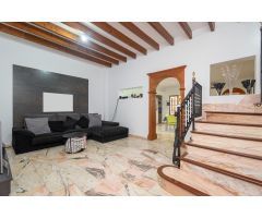 CASA DUPLEX CON  ALMA EN  LLUCMAJOR – UNA JOYA EN EL  CORAZÓN DEL PUEBLO