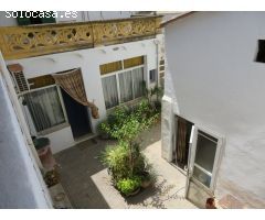 Casa de pueblo con corral de 350 m2,