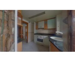 Piso Familiar en Barcelona con Excelente Ubicación