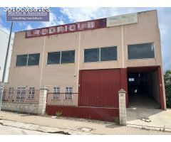 Nave industrial en Venta en Lucena del Cid, Córdoba