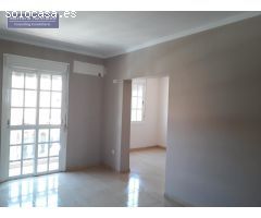Casa en Venta en Brenes, Sevilla