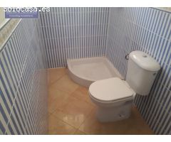 Casa en Venta en Brenes, Sevilla