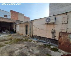 LOCALES COMERCIALES ZONA LA PANDEROLA
