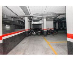 PLAZA DE GARAJE PARA COCHE Y MOTO EN EL CENTRO DE CAMBRE