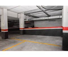 PLAZA DE GARAJE PARA COCHE Y MOTO EN EL CENTRO DE CAMBRE