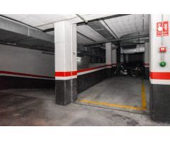 PLAZA DE GARAJE PARA COCHE Y MOTO EN EL CENTRO DE CAMBRE