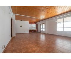 LOCAL COMERCIAL CON GRAN VISIBILIDAD EN EL TEMPLE