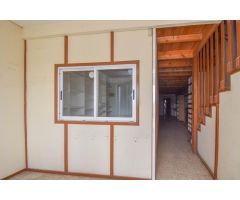 LOCAL COMERCIAL RODEADO DE SERVICIOS EN VILABOA