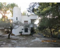 CHALET EN ZONA RESIDENCIAL, A DOS KM DEL CENTRO URBANO
