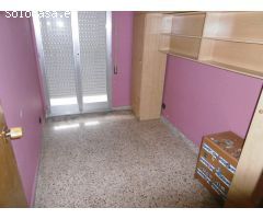 Se vende piso en Roquetes con plaza de párquing