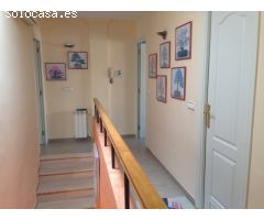 En venta espléndida casa en Tortosa (St. Llatzer) con piscina comunitaria