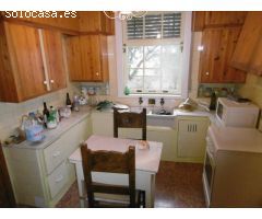 Dos chalets en la misma parcela,  uno de 85 m2. y el otro de 120 m2. separados por 10 mts. aprox.