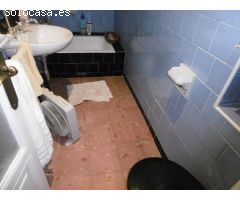 Dos chalets en la misma parcela,  uno de 85 m2. y el otro de 120 m2. separados por 10 mts. aprox.